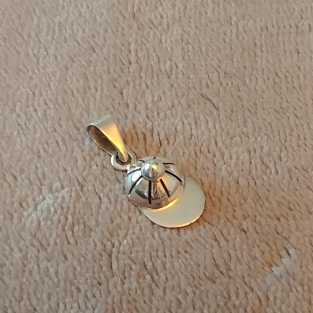 New 925 Silver hat pendant